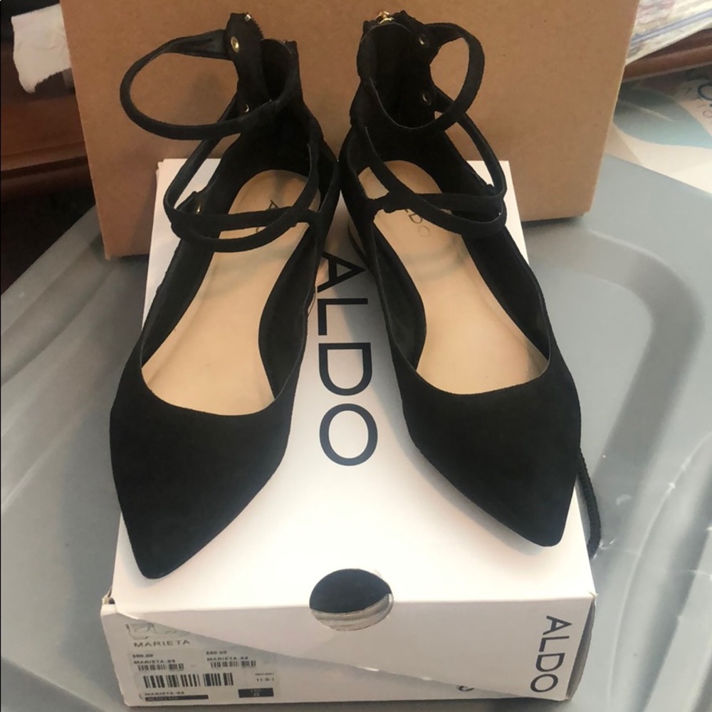 Women’s size 6 black Aldo shoes